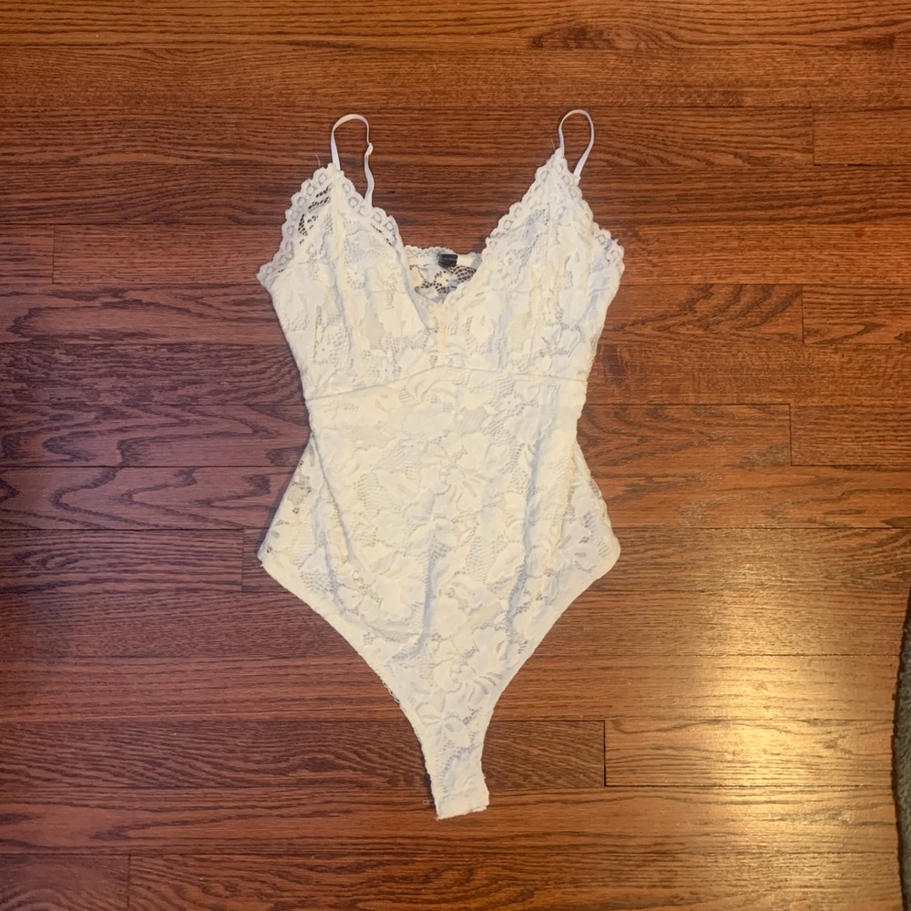 Lace bodysuit never worn